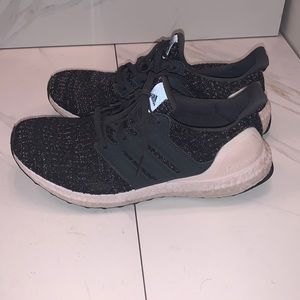 adidas UltraBoost 4.0 Core Black 2017 - BB6149 size 8